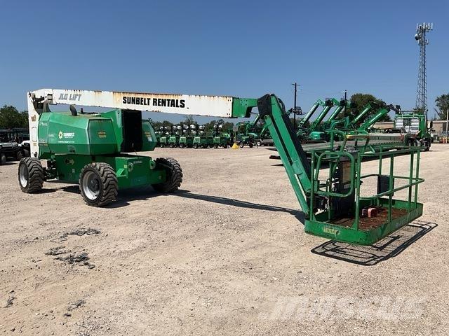 JLG 800AJ Leddede bomlifter