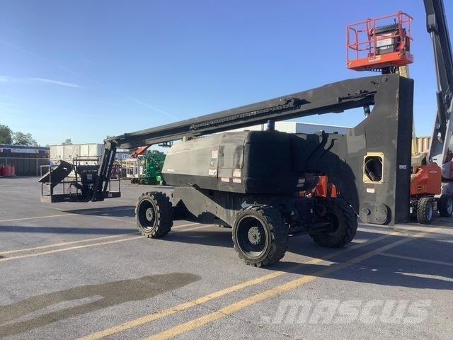 JLG 800AJ Leddede bomlifter
