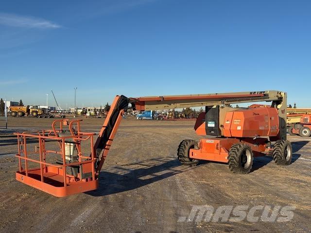 JLG 800AJ Teleskop bomlifter