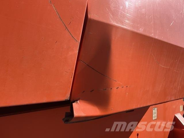 JLG 800S Teleskop bomlifter