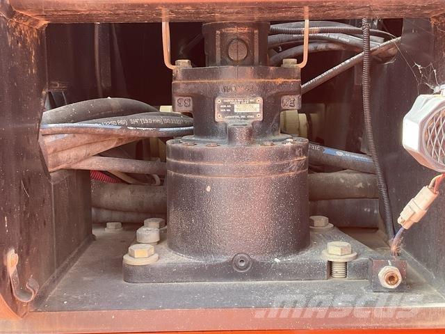 JLG 860SJ Teleskop bomlifter