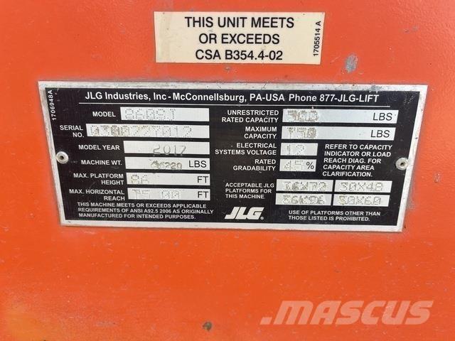JLG 860SJ Teleskop bomlifter