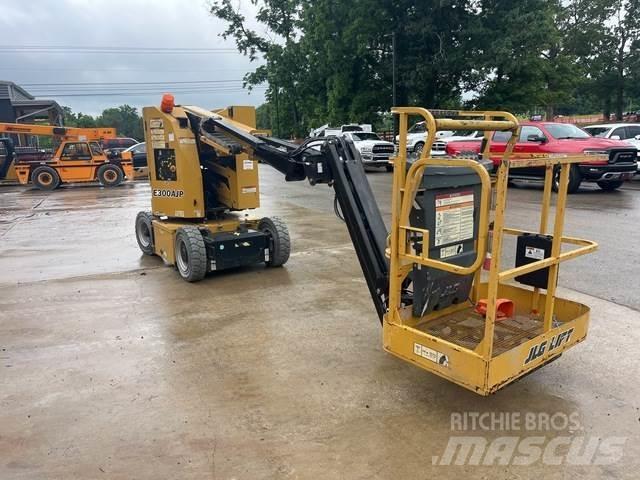JLG E300AJP Leddede bomlifter
