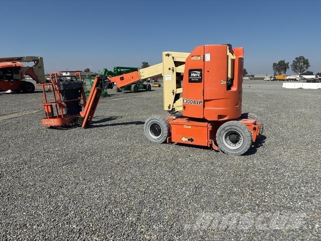 JLG E300AJP Leddede bomlifter