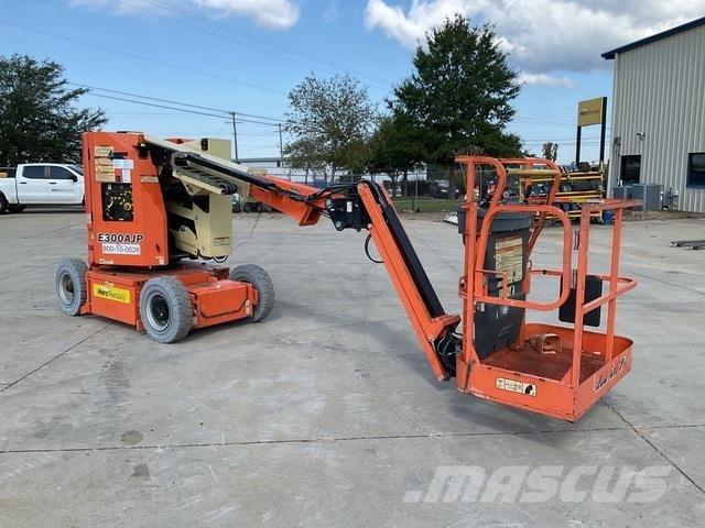 JLG E300AJP Leddede bomlifter