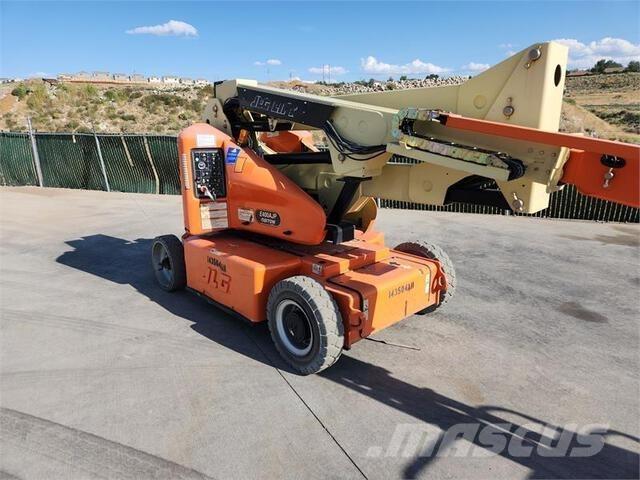 JLG E400AJP Leddede bomlifter