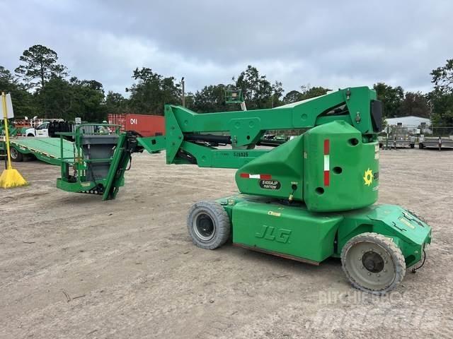 JLG E400AJPN Leddede bomlifter