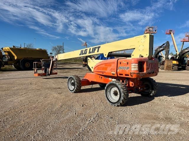 JLG E600JP Leddede bomlifter