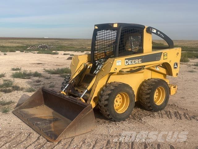 John Deere 325 Kompaktlastere