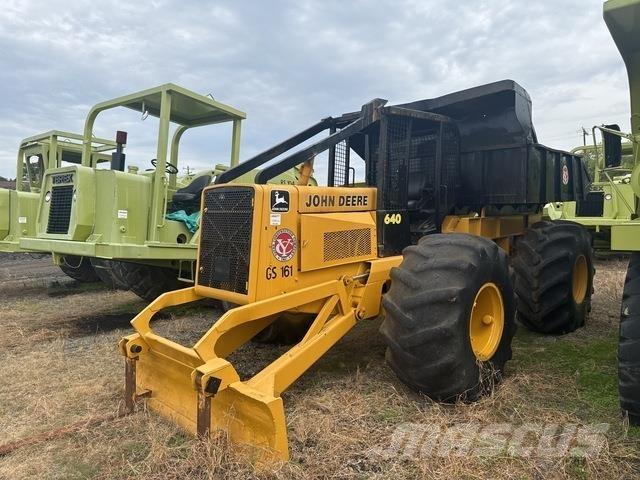John Deere 640 Stammelunner