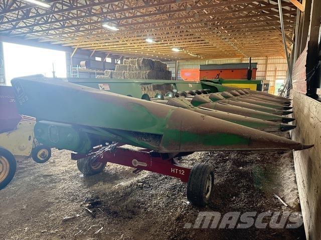 John Deere 843 Andre Jordforbedrings maskiner og ekstrautstyr