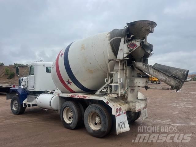 Kenworth C500 Andre lastebiler