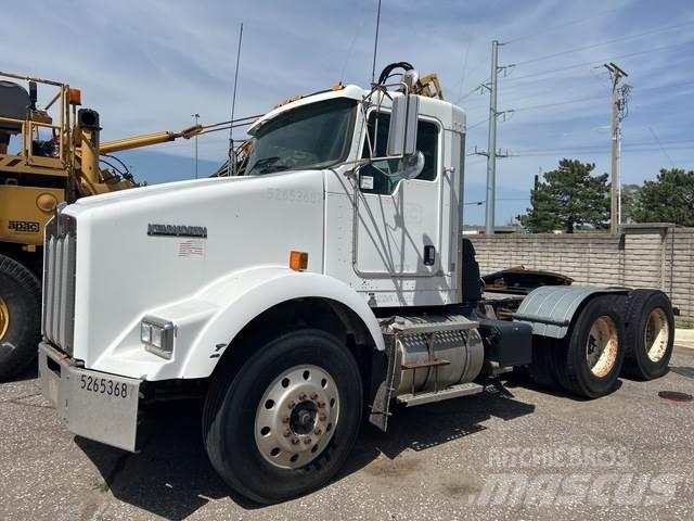Kenworth T800B Trekkvogner