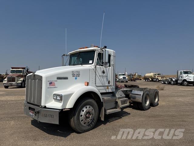 Kenworth T800B Trekkvogner