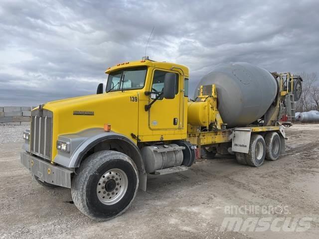 Kenworth W900 Andre lastebiler