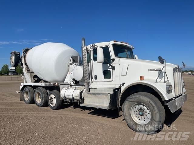 Kenworth W900 Andre lastebiler