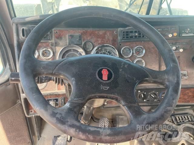 Kenworth W900 Andre lastebiler