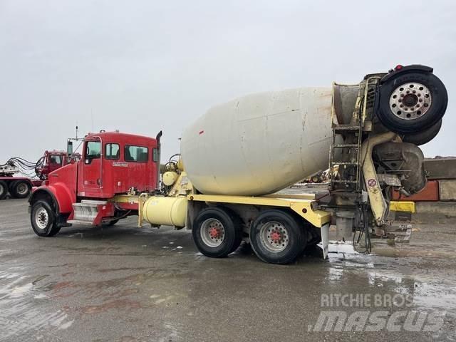 Kenworth W900B Andre lastebiler