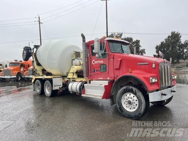 Kenworth W900B Andre lastebiler
