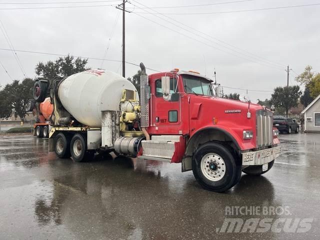 Kenworth W900B Andre lastebiler