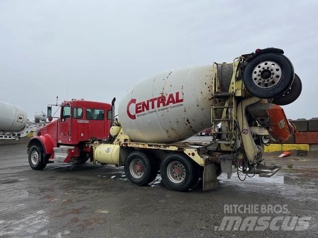 Kenworth W900B Andre lastebiler