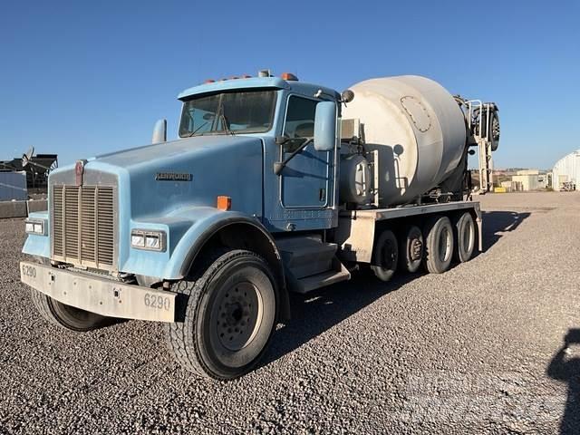 Kenworth W900B Andre lastebiler