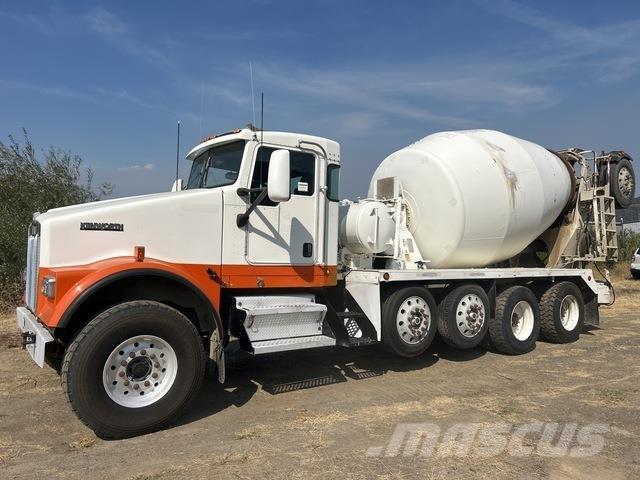 Kenworth W900B Andre lastebiler
