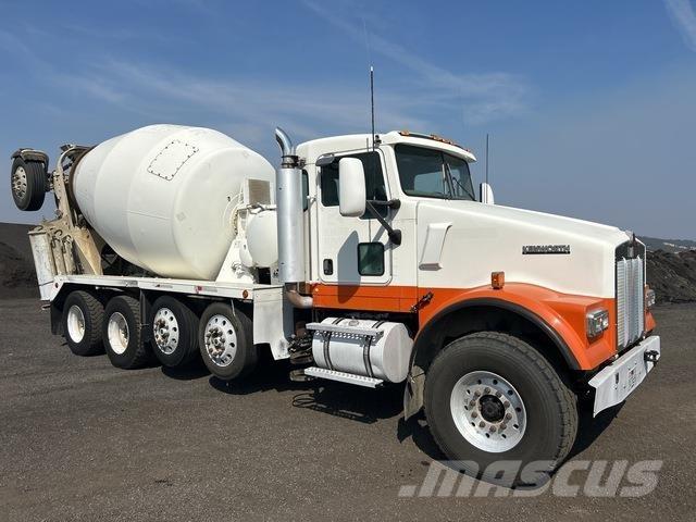 Kenworth W900B Andre lastebiler