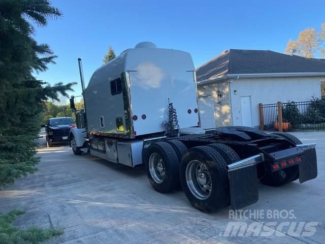 Kenworth W900L Trekkvogner