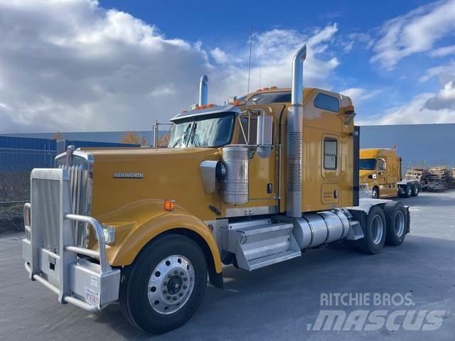 Kenworth W900L Trekkvogner
