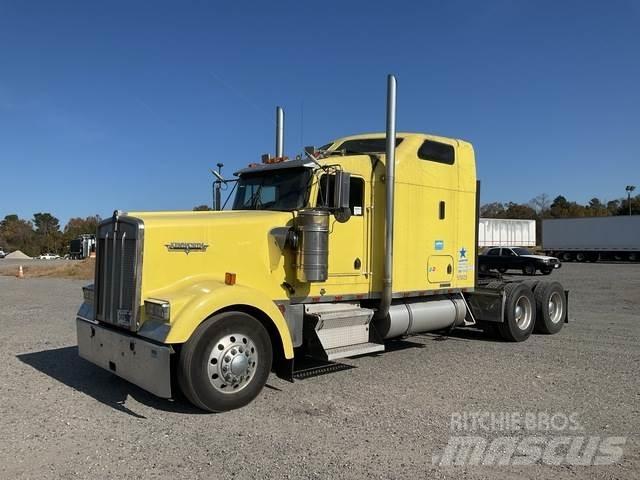 Kenworth W900L Trekkvogner