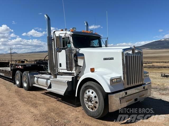 Kenworth W900L Trekkvogner