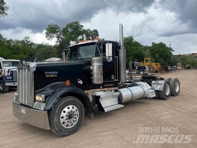 Kenworth W900L Trekkvogner