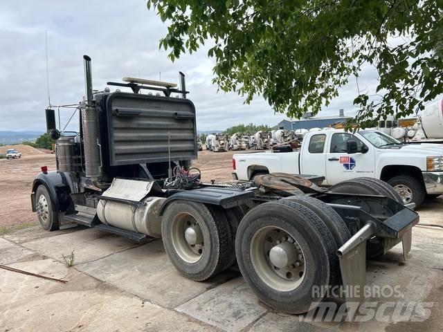 Kenworth W900L Trekkvogner
