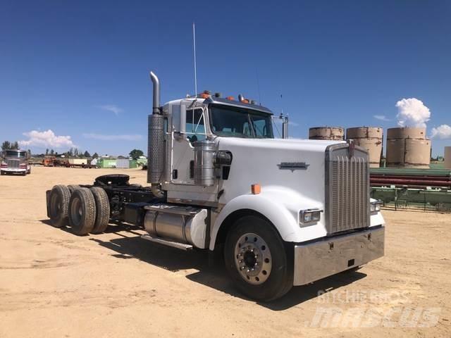 Kenworth W900L Trekkvogner