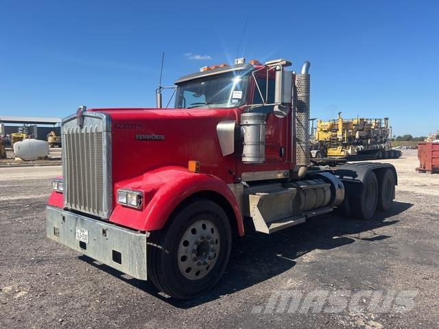 Kenworth W900L Trekkvogner