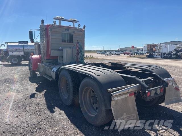 Kenworth W900L Trekkvogner