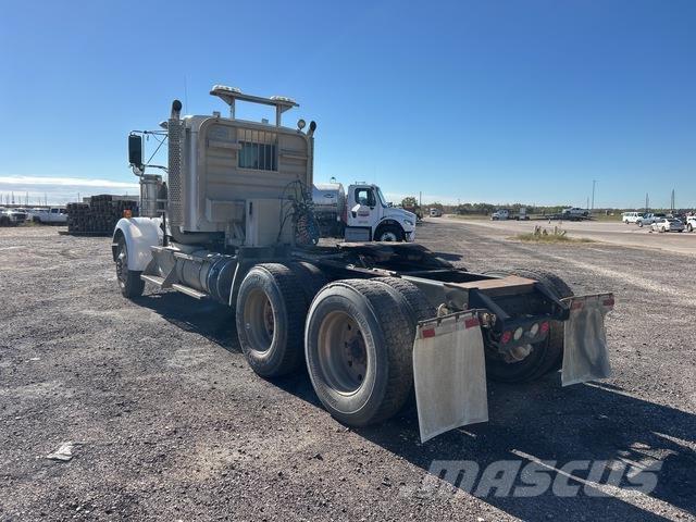 Kenworth W900L Trekkvogner