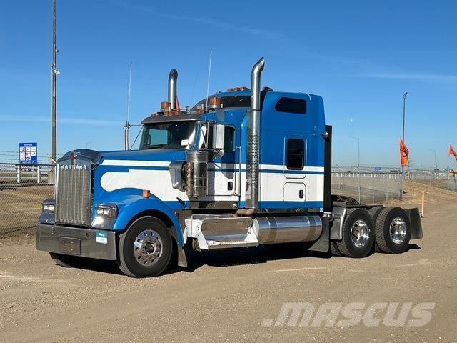 Kenworth W900L Trekkvogner