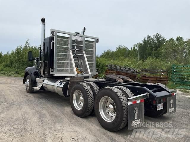 Kenworth W990 Trekkvogner