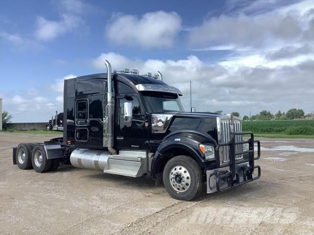 Kenworth W990 Trekkvogner