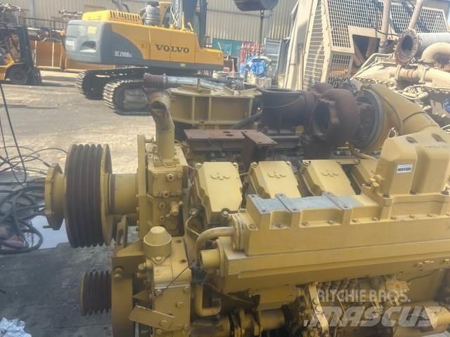Komatsu  Motorer