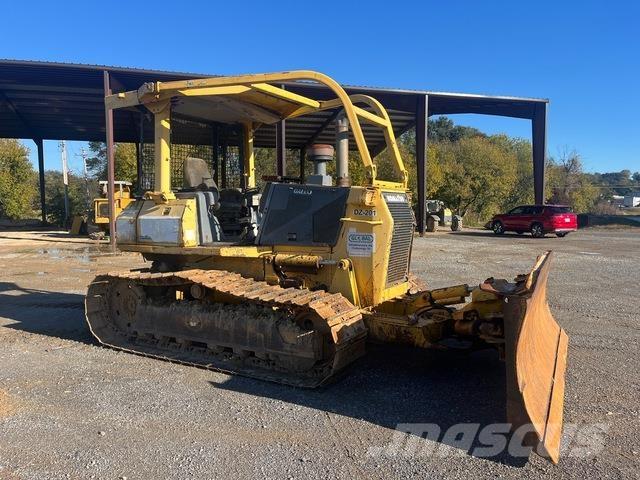 Komatsu  Dozere Beltegående