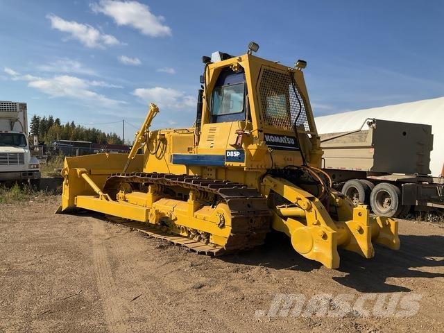 Komatsu D85P Dozere Beltegående