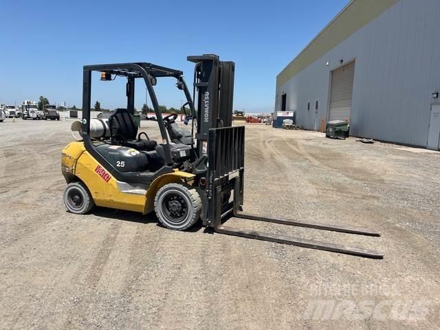 Komatsu FG25T Anlegg - Annet