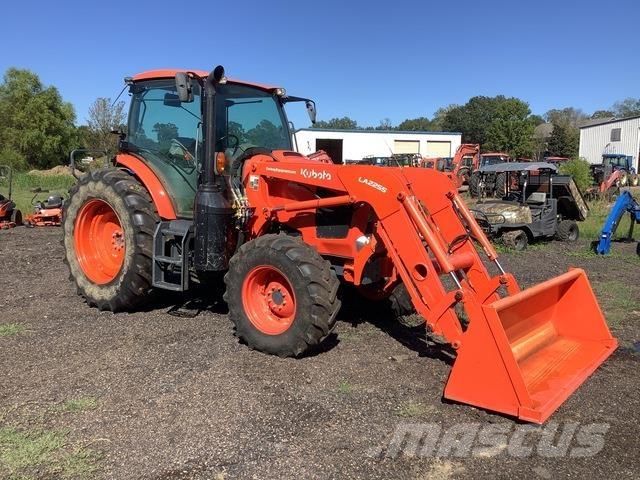 Kubota M6-141 Kompakttraktorer