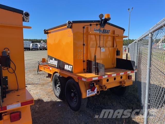LeeBoy HB4T Anlegg - Annet