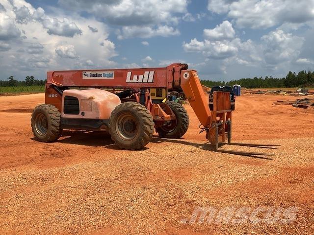 Lull 944E-42 Teleskoplastere