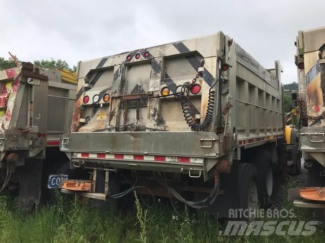 Mack 700 Snøploger- og skjær