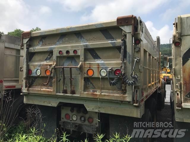 Mack 700 Snøploger- og skjær